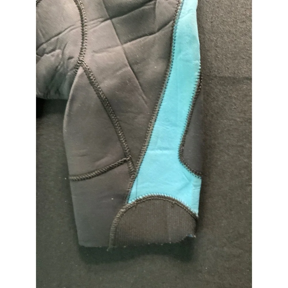 Quiksilver Kids Wetsuit Size 8 Shorty Neoprene Blue Black Surfing Swim